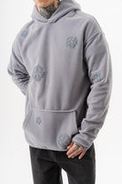 Erkek Süzene Nakış Detaylı Kapüşonlu Oversize Polar Hoodie Gri