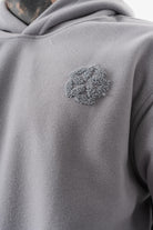 Erkek Süzene Nakış Detaylı Kapüşonlu Oversize Polar Hoodie Gri