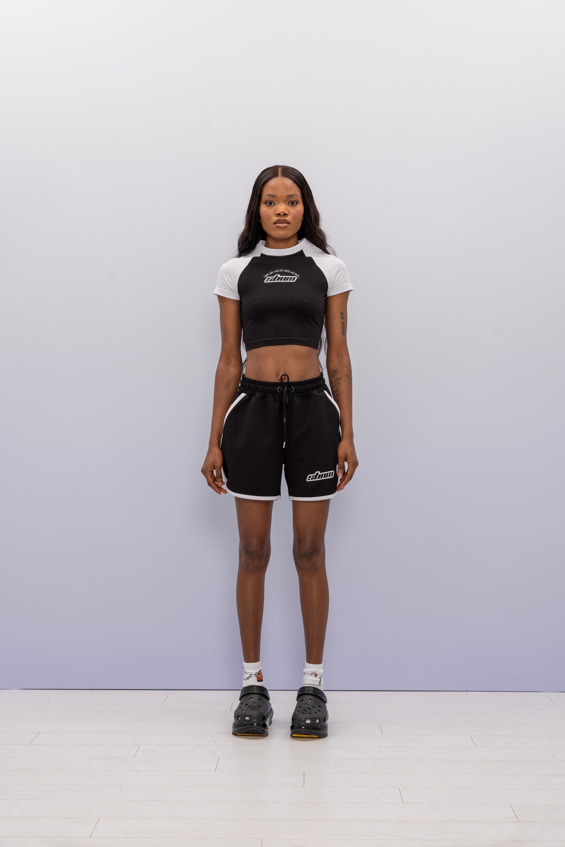 SBNM-''Ying Yang' Contrast Short-Şort-1-milagron.live