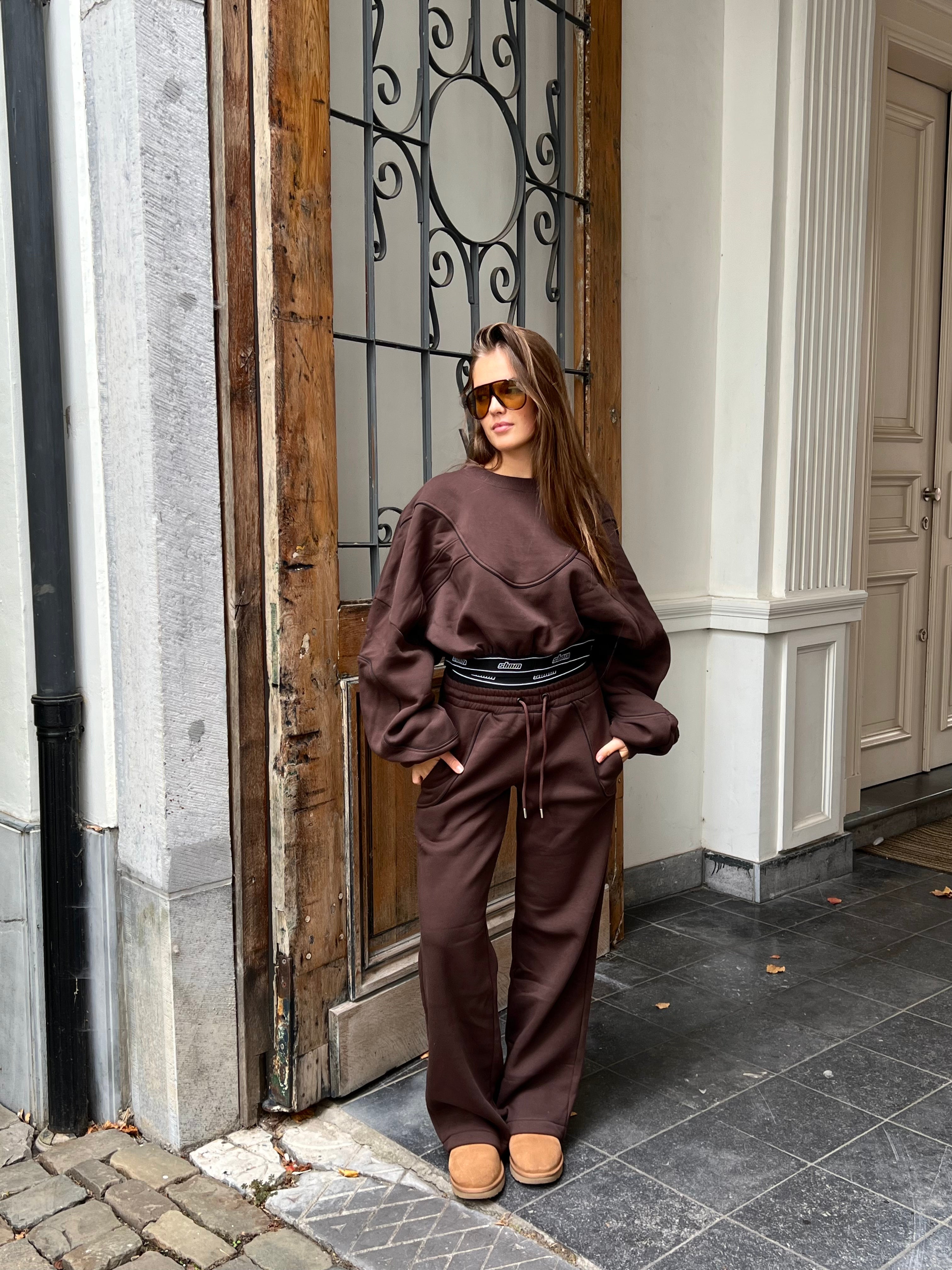 Sbnm-Brown Contour Sweatshirt-3-milagron.live