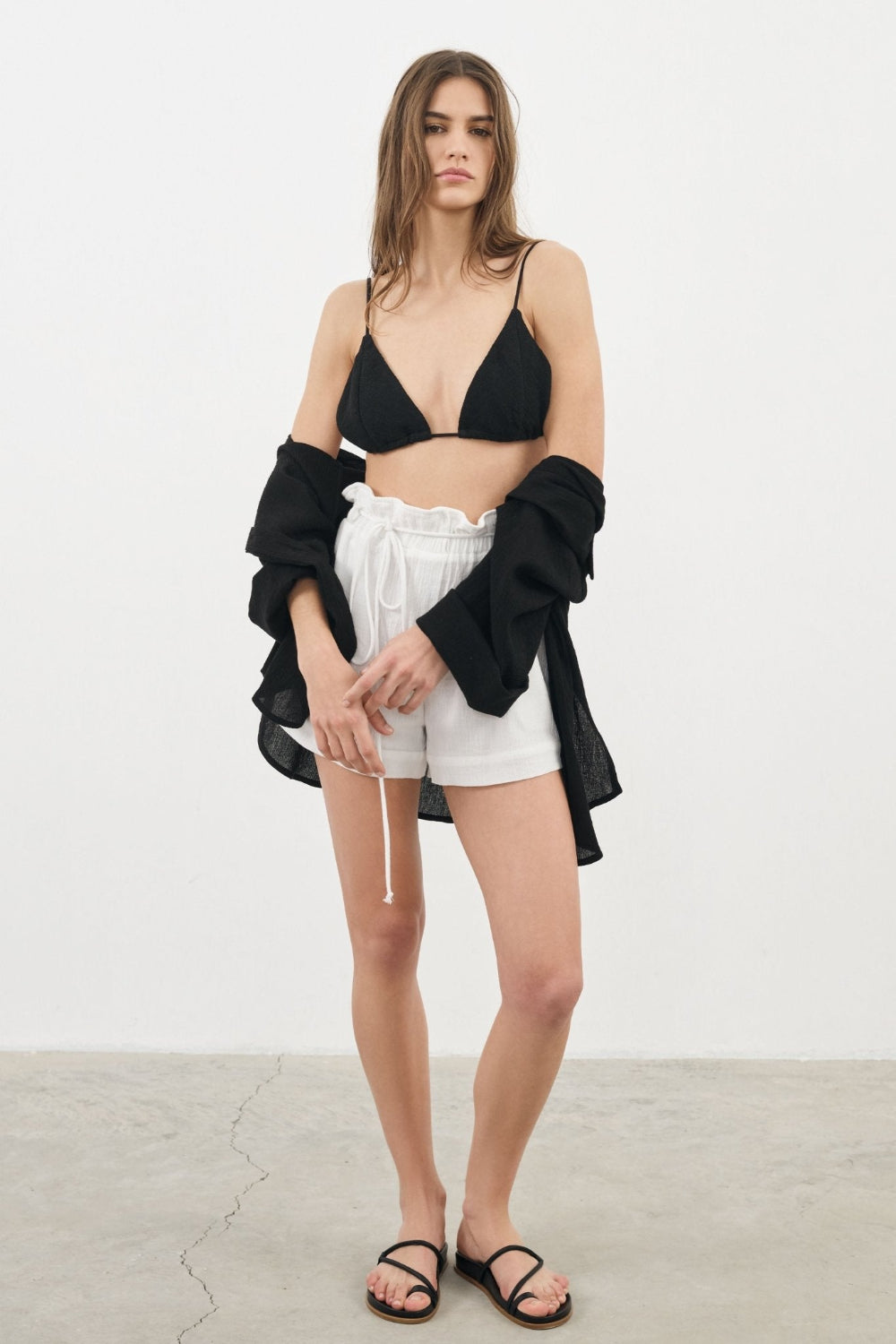 The Handloom-June Short White-Şort-3-milagron.live