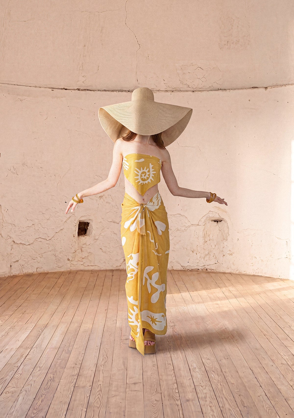 Sukhsuma Shadow Silky Scarf