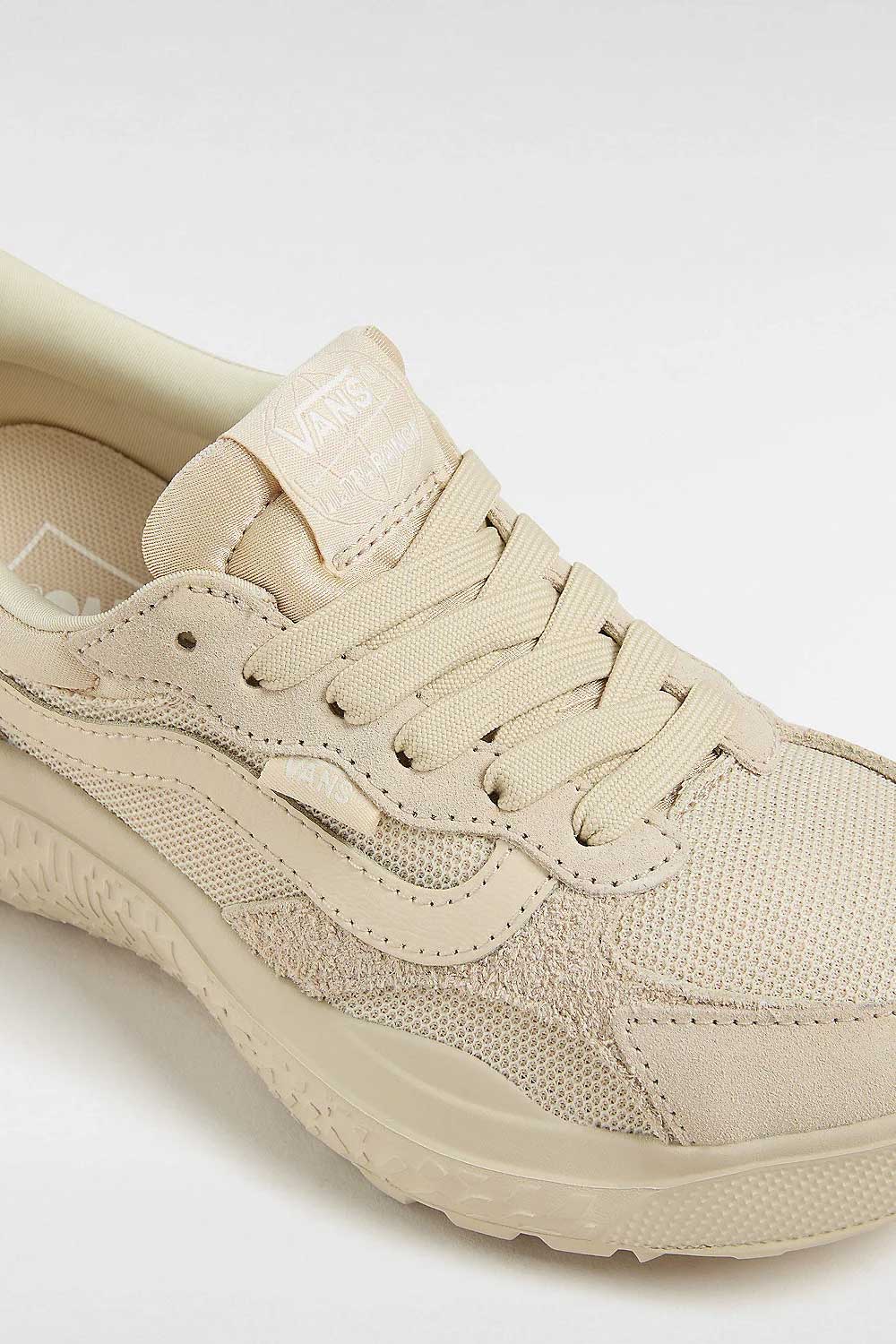 Vans-MTE UltraRange Neo VR3 Cream-Sneakers-4-milagron.live
