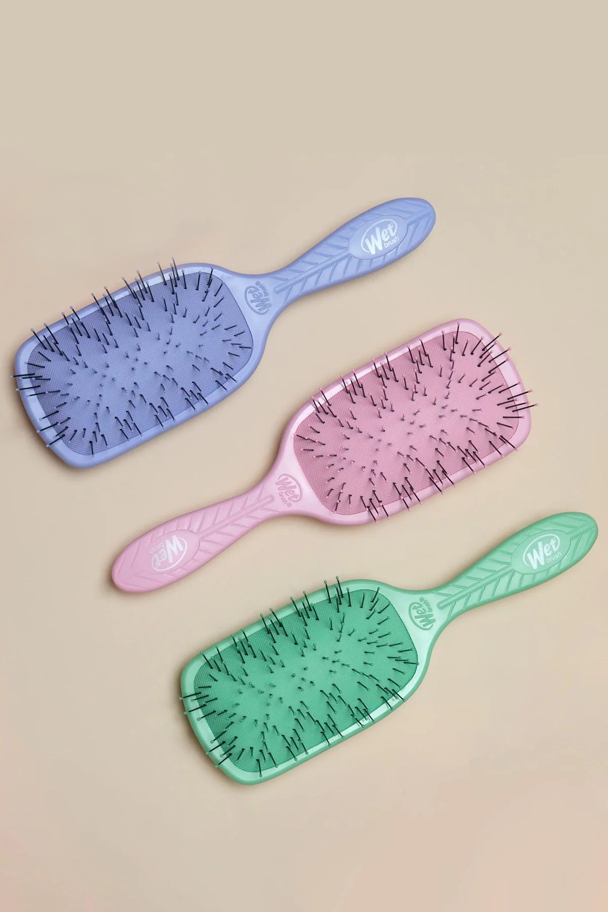 Wet Brush Go Green Paddle Detangler Kalın Telli Saçlar İçin Geniş Saç Fırçası Lila