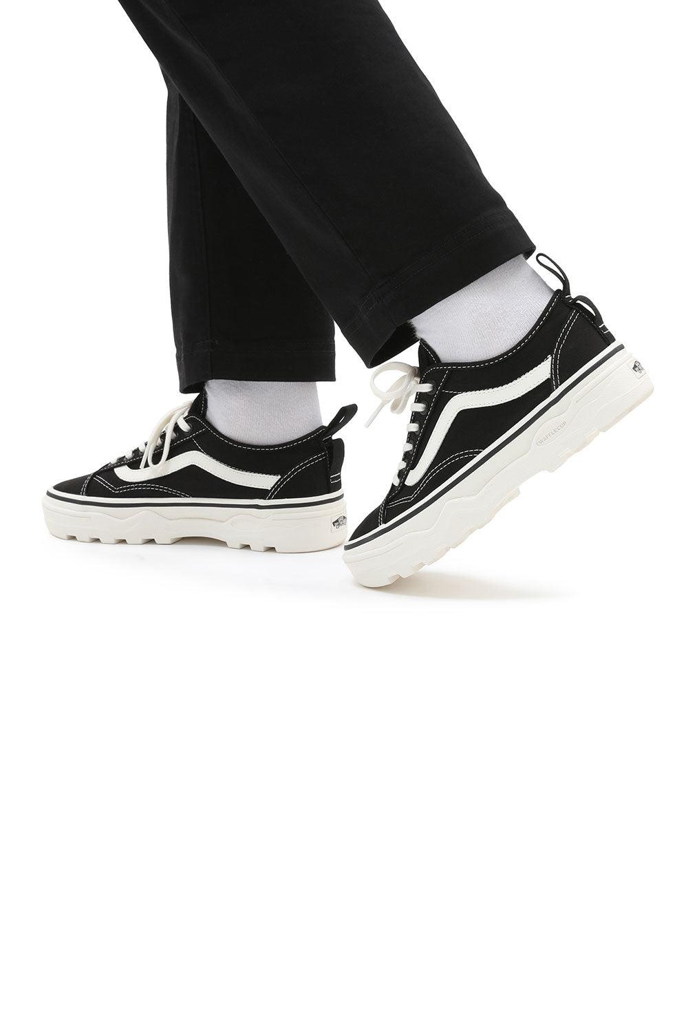 Vans-UA Sentry Old Skool Black/Marshmallow-Sneakers-3-milagron.live
