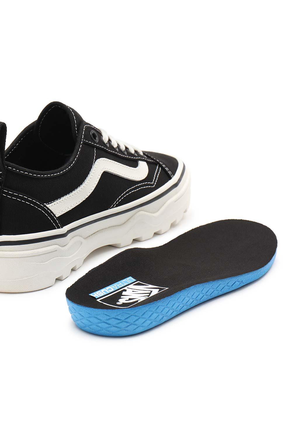 Vans-UA Sentry Old Skool Black/Marshmallow-Sneakers-9-milagron.live